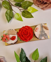 Load image into Gallery viewer, Giftboxed Valentines Trio of Cupcakes
